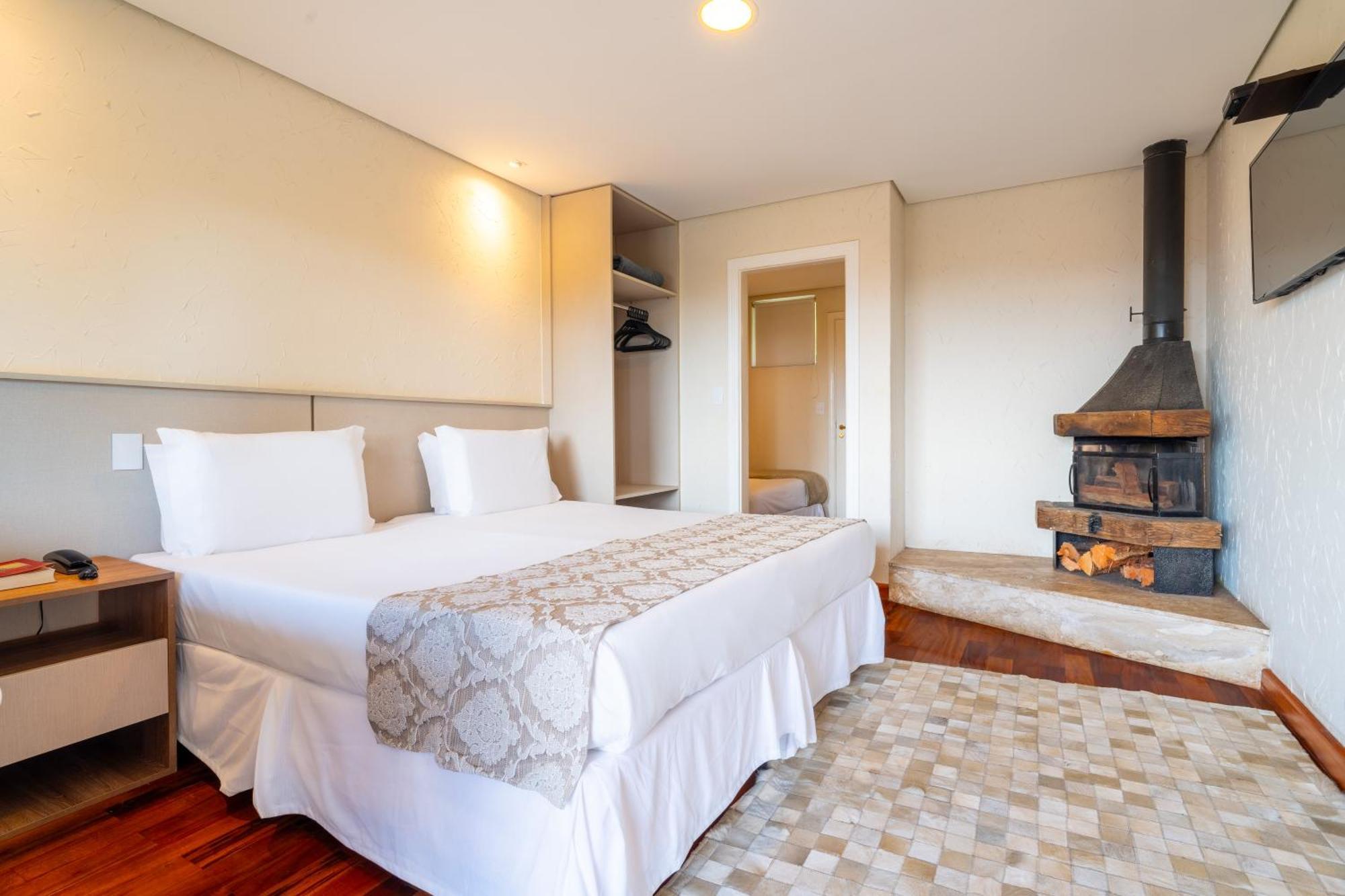 Chris Park Hotel Campos do Jordão Екстериор снимка